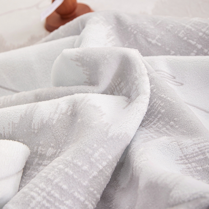 91家纺网 家纺一手货源 找家纺 楼兰公主 2025新款雕花绒床笠 仙度瑞拉