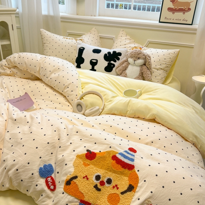 韩巢家纺 2025新款直播热销款毛巾绣四件套可爱超柔学生季宿舍床上三件套（提供卖家秀） 斑点蛋糕