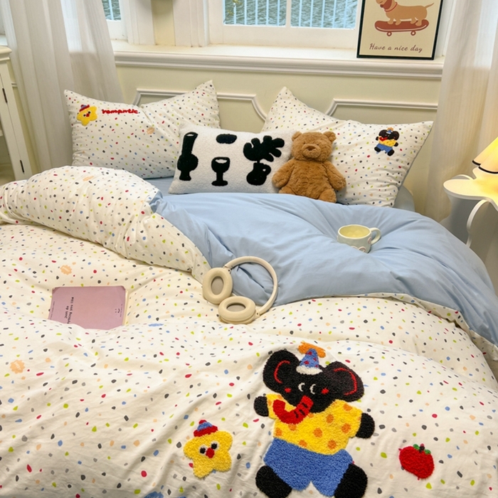 91家纺网 家纺一手货源 找家纺 韩巢家纺 2025新款直播热销款毛巾绣四件套可爱超柔学生季宿舍床上三件套（提供卖家秀） 时尚象先生