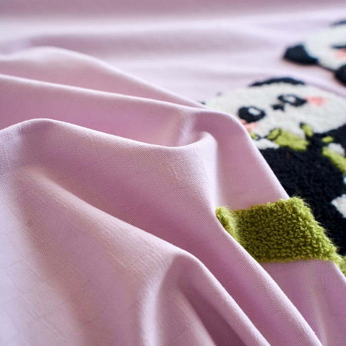 91家纺网 家纺一手货源 找家纺 春皖家纺 2025新款全棉纯棉提花粗布毛巾绣单枕套 枕套单件-风格二 三只可爱-紫