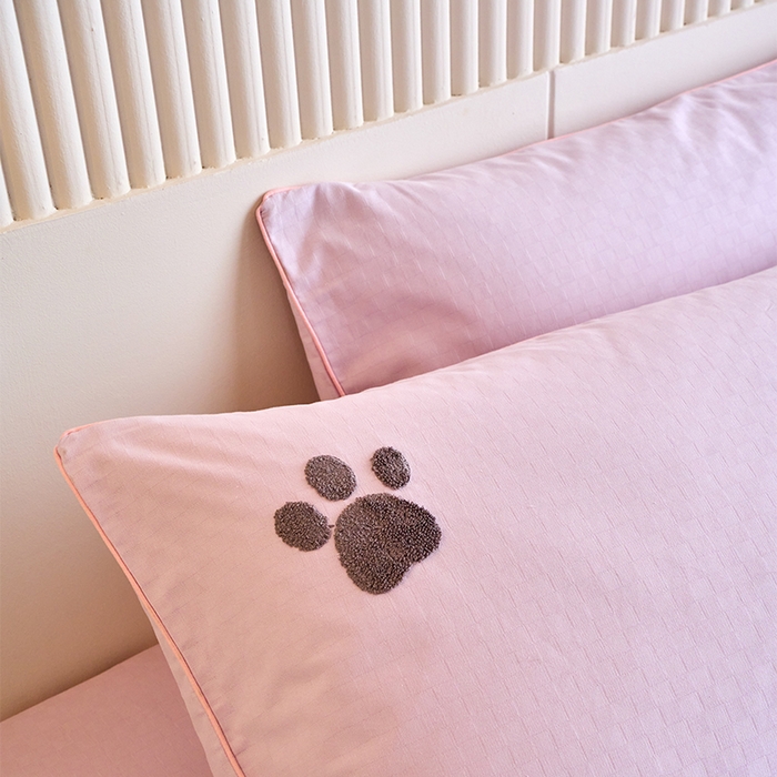 91家纺网 家纺一手货源 找家纺 春皖家纺 2025新款全棉纯棉提花粗布毛巾绣单枕套 枕套单件-风格二 三只可爱-紫