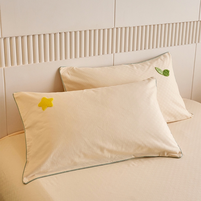 春皖家纺 2025新款全棉纯棉提花粗布毛巾绣单枕套 枕套单件-风格二 小竹熊-米