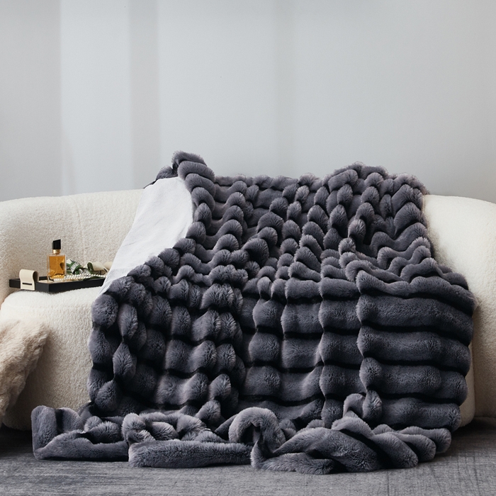 91家纺网 家纺一手货源 找家纺 （总）库里梦家纺2025新款跨级专供加厚兔毛美拉德毛毯（支持定做任何尺寸）