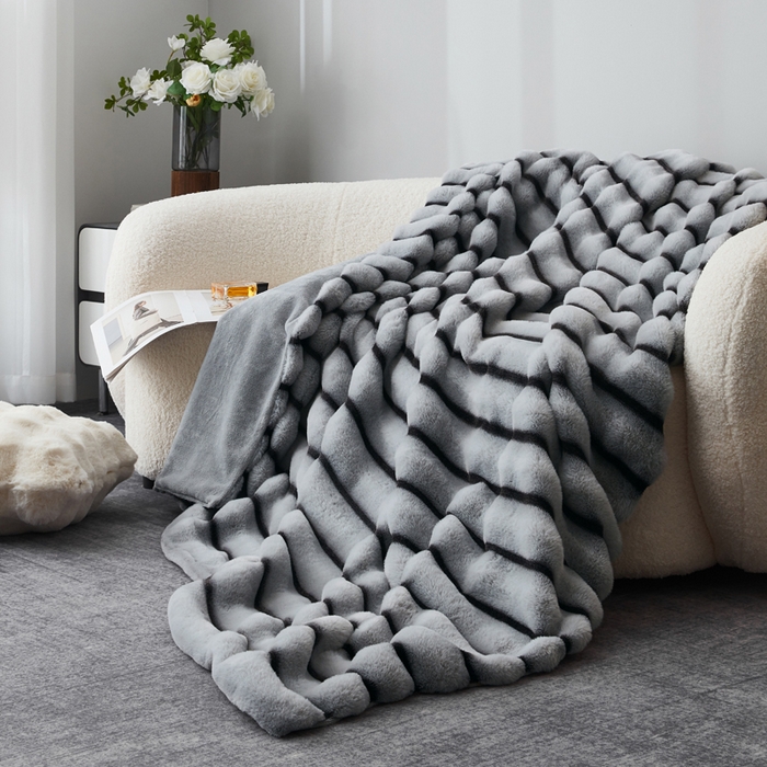 91家纺网 家纺一手货源 找家纺 （总）库里梦家纺2025新款跨级专供加厚兔毛美拉德毛毯（支持定做任何尺寸）