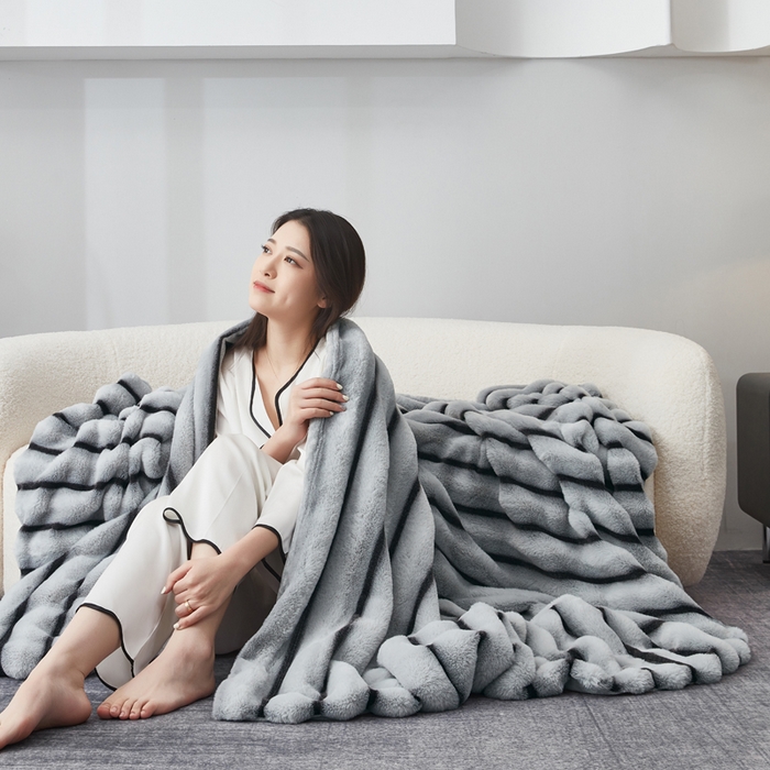 91家纺网 家纺一手货源 找家纺 （总）库里梦家纺2025新款跨级专供加厚兔毛美拉德毛毯（支持定做任何尺寸）