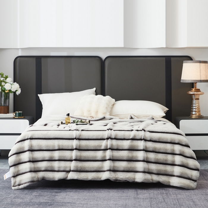 91家纺网 家纺一手货源 找家纺 库里梦家纺2025新款跨级专供加厚兔毛美拉德毛毯 米色