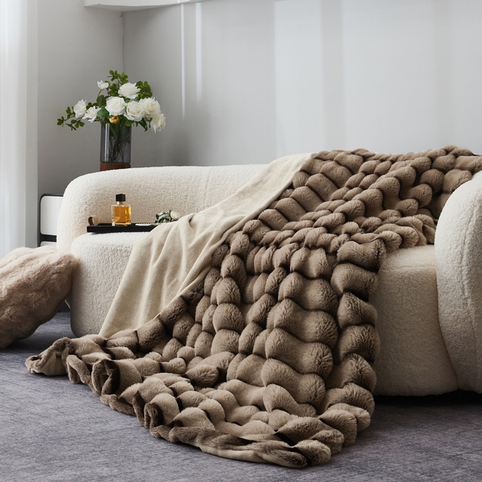 91家纺网 家纺一手货源 找家纺 库里梦家纺2025新款跨级专供加厚兔毛美拉德毛毯 咖色 