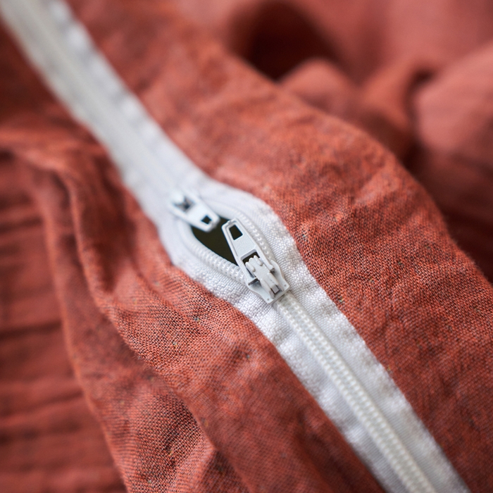 91家纺网 家纺一手货源 找家纺 （总）春皖家纺 2025新款全棉纯棉提花双层纱盘扣四件套-旗袍风系列