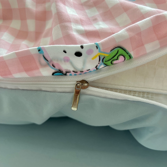 91家纺网 家纺一手货源 找家纺 原素 2025新款学生季双拼少女心水洗棉双层纱四件套 粉格西高地