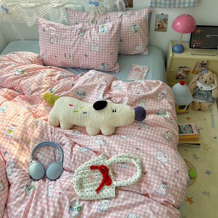 91家纺网 家纺一手货源 找家纺 原素 2025新款学生季双拼少女心水洗棉双层纱四件套 粉格西高地