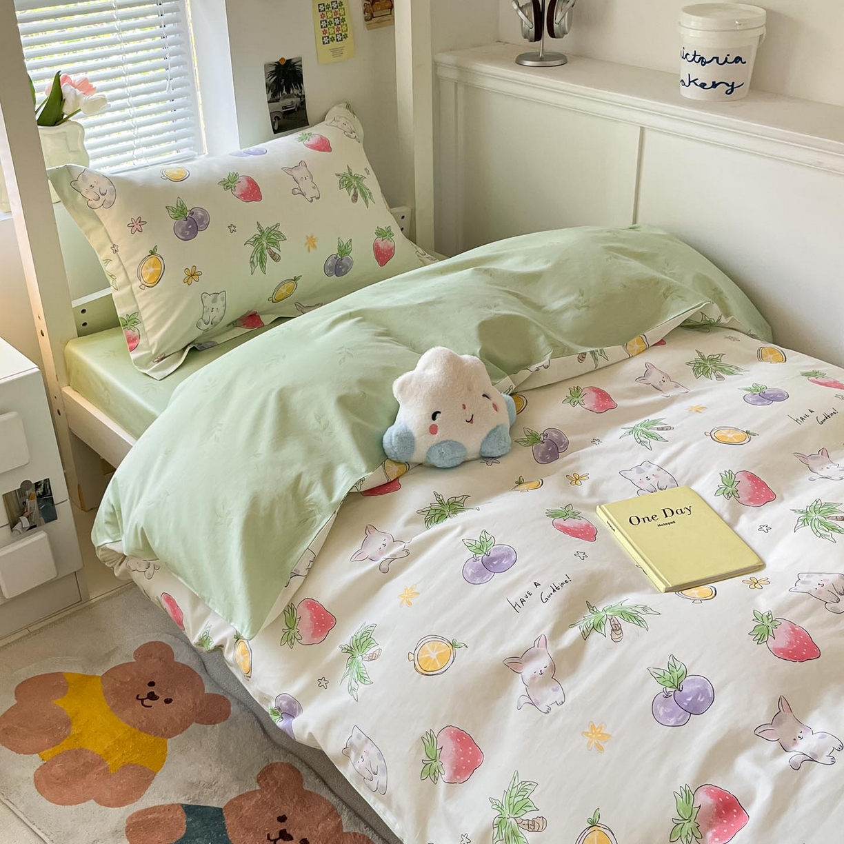 91家纺网 家纺一手货源 找家纺 涵宸家纺 2025新款学生图-全棉印花-ins印花三件套四件套 翠薇果