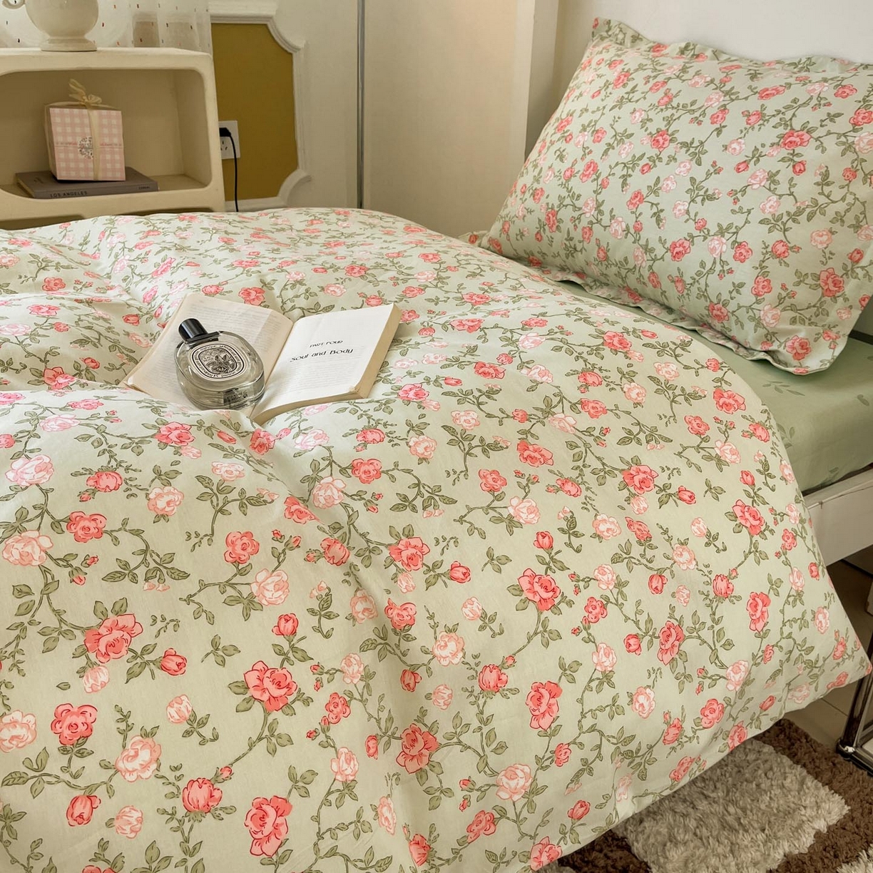 91家纺网 家纺一手货源 找家纺 涵宸家纺 2025新款学生图-全棉印花-ins印花三件套四件套 初恋旋律