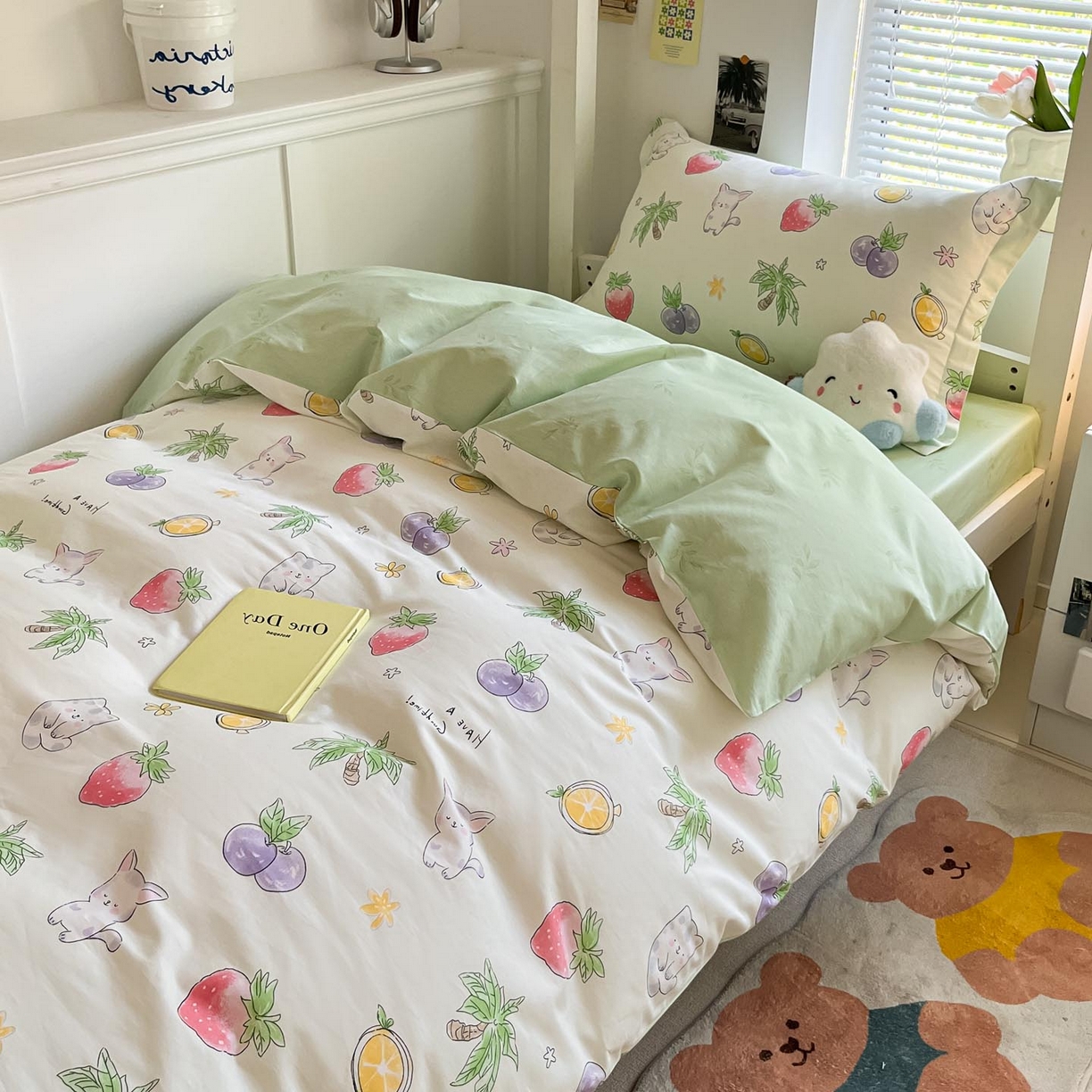 91家纺网 家纺一手货源 找家纺 涵宸家纺 2025新款学生图-全棉印花-ins印花三件套四件套 翠薇果