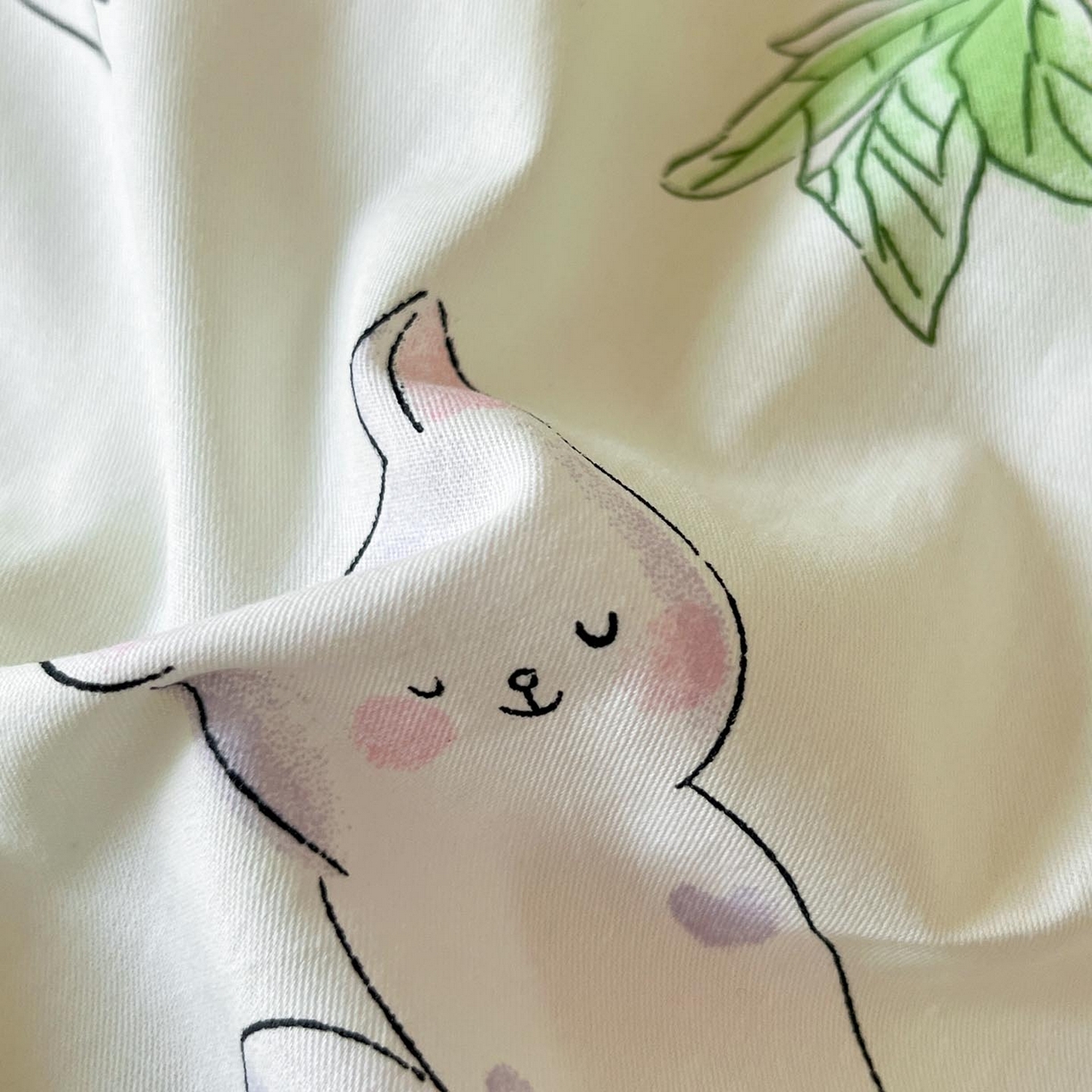 91家纺网 家纺一手货源 找家纺 涵宸家纺 2025新款学生图-全棉印花-ins印花三件套四件套 翠薇果