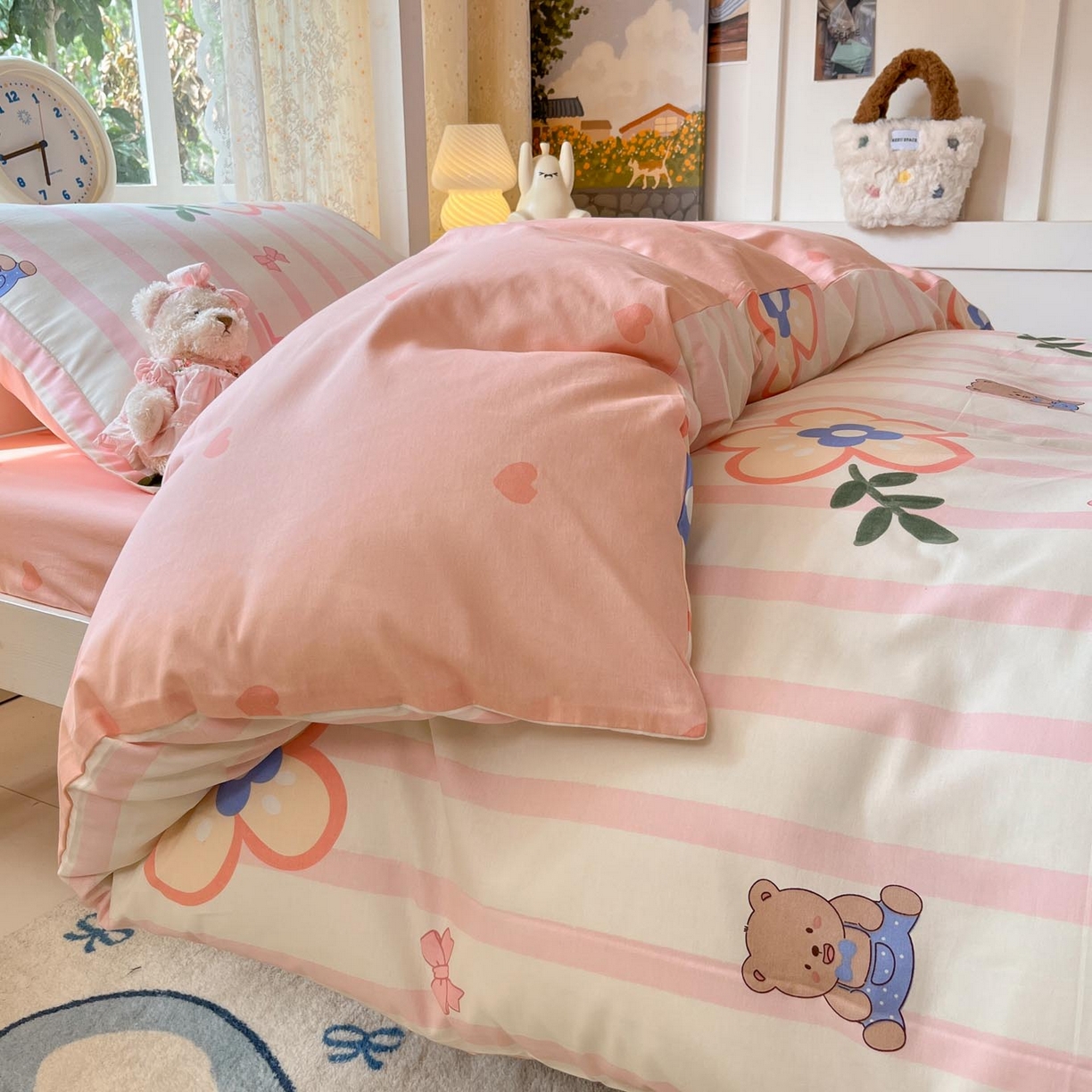 91家纺网 家纺一手货源 找家纺 涵宸家纺 2025新款学生图-全棉印花-ins印花三件套四件套 弗洛斯