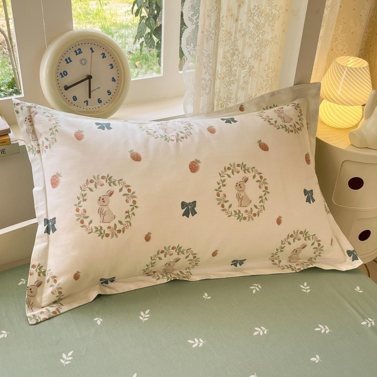 91家纺网 家纺一手货源 找家纺 涵宸家纺 2025新款学生图-全棉印花-ins印花三件套四件套 精灵乐园