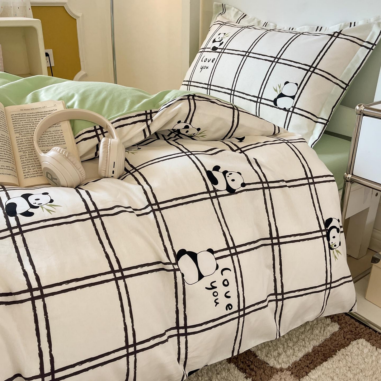 91家纺网 家纺一手货源 找家纺 涵宸家纺 2025新款学生图-全棉印花-ins印花三件套四件套 趣味熊猫