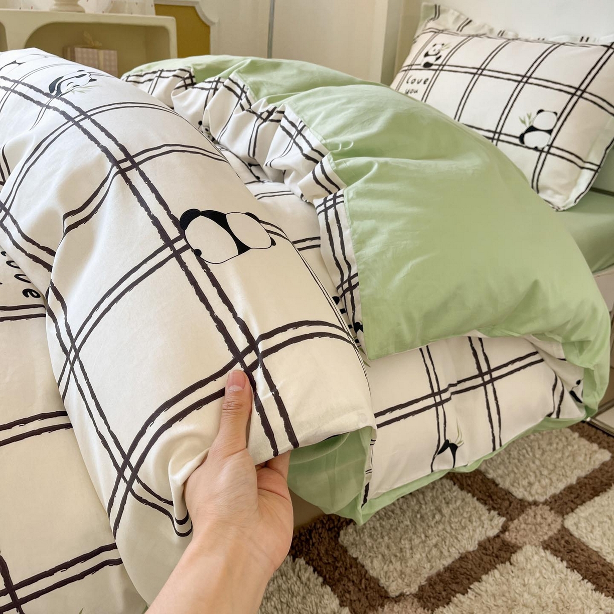 91家纺网 家纺一手货源 找家纺 涵宸家纺 2025新款学生图-全棉印花-ins印花三件套四件套 趣味熊猫