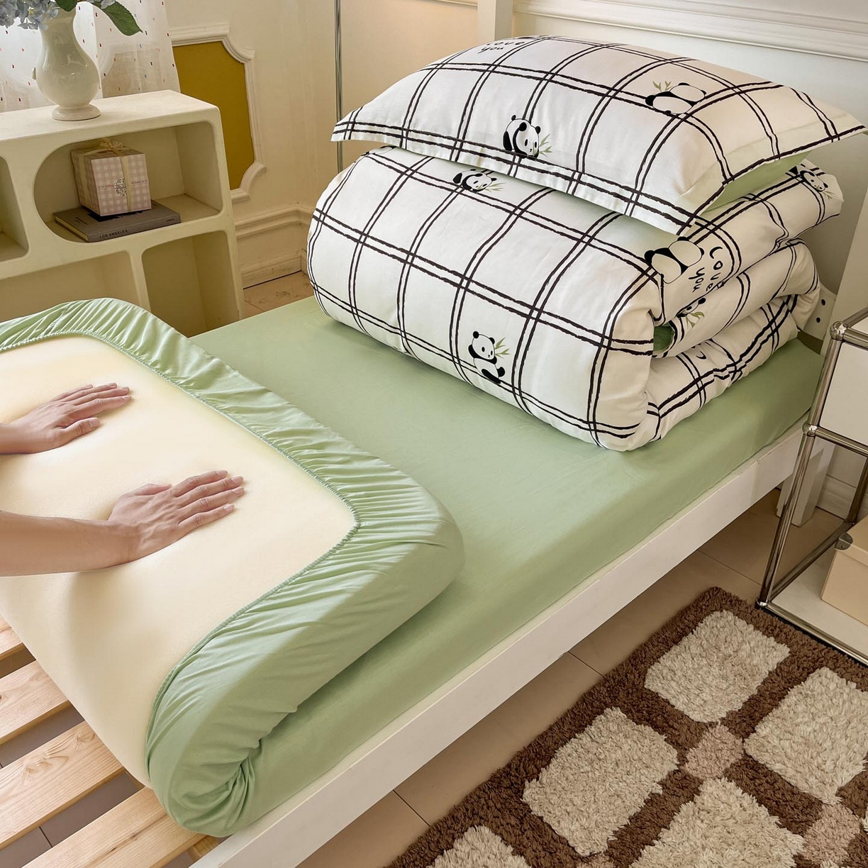 91家纺网 家纺一手货源 找家纺 涵宸家纺 2025新款学生图-全棉印花-ins印花三件套四件套 趣味熊猫