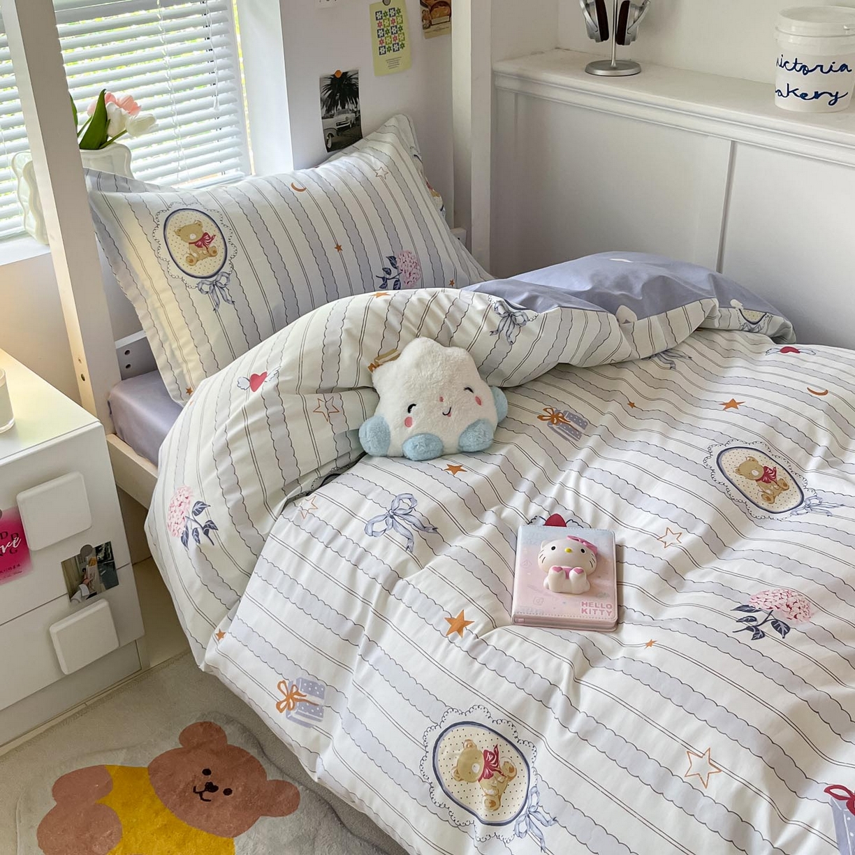 91家纺网 家纺一手货源 找家纺 涵宸家纺 2025新款学生图-全棉印花-ins印花三件套四件套 图蓝朵朵