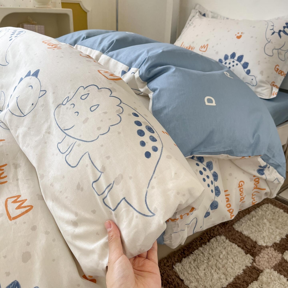 91家纺网 家纺一手货源 找家纺 涵宸家纺 2025新款学生图-全棉印花-ins印花三件套四件套 星球龙