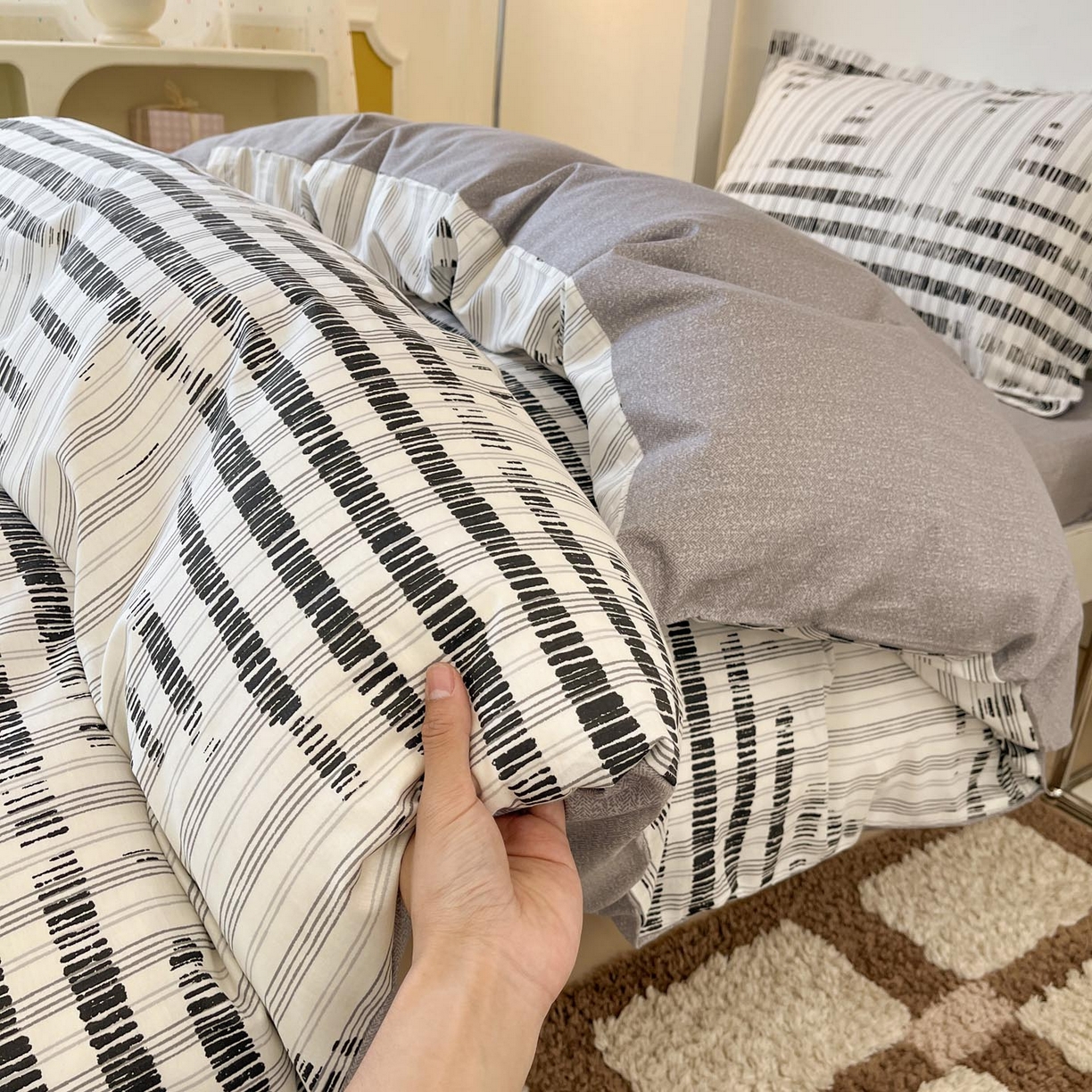 91家纺网 家纺一手货源 找家纺 （总）涵宸家纺 2025新款学生图-全棉印花-甜系三件套四件套