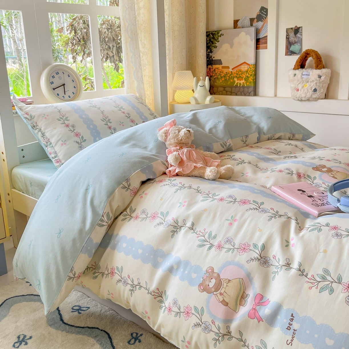 91家纺网 家纺一手货源 找家纺 涵宸家纺 2025新款学生图-全棉印花-甜系三件套四件套 A静享时光