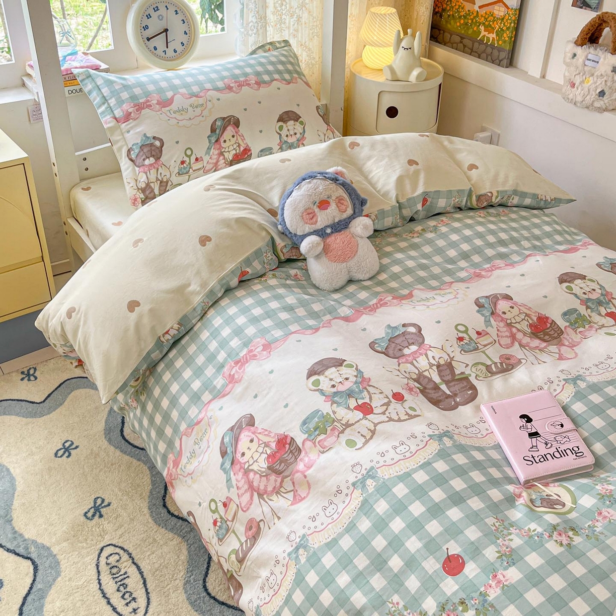 91家纺网 家纺一手货源 找家纺 涵宸家纺 2025新款学生图-全棉印花-甜系三件套四件套 A秘境樱桃