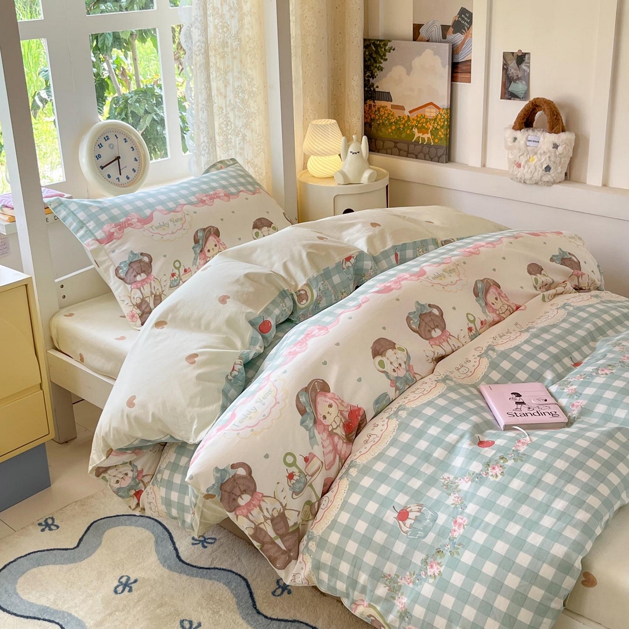 91家纺网 家纺一手货源 找家纺 涵宸家纺 2025新款学生图-全棉印花-甜系三件套四件套 A秘境樱桃