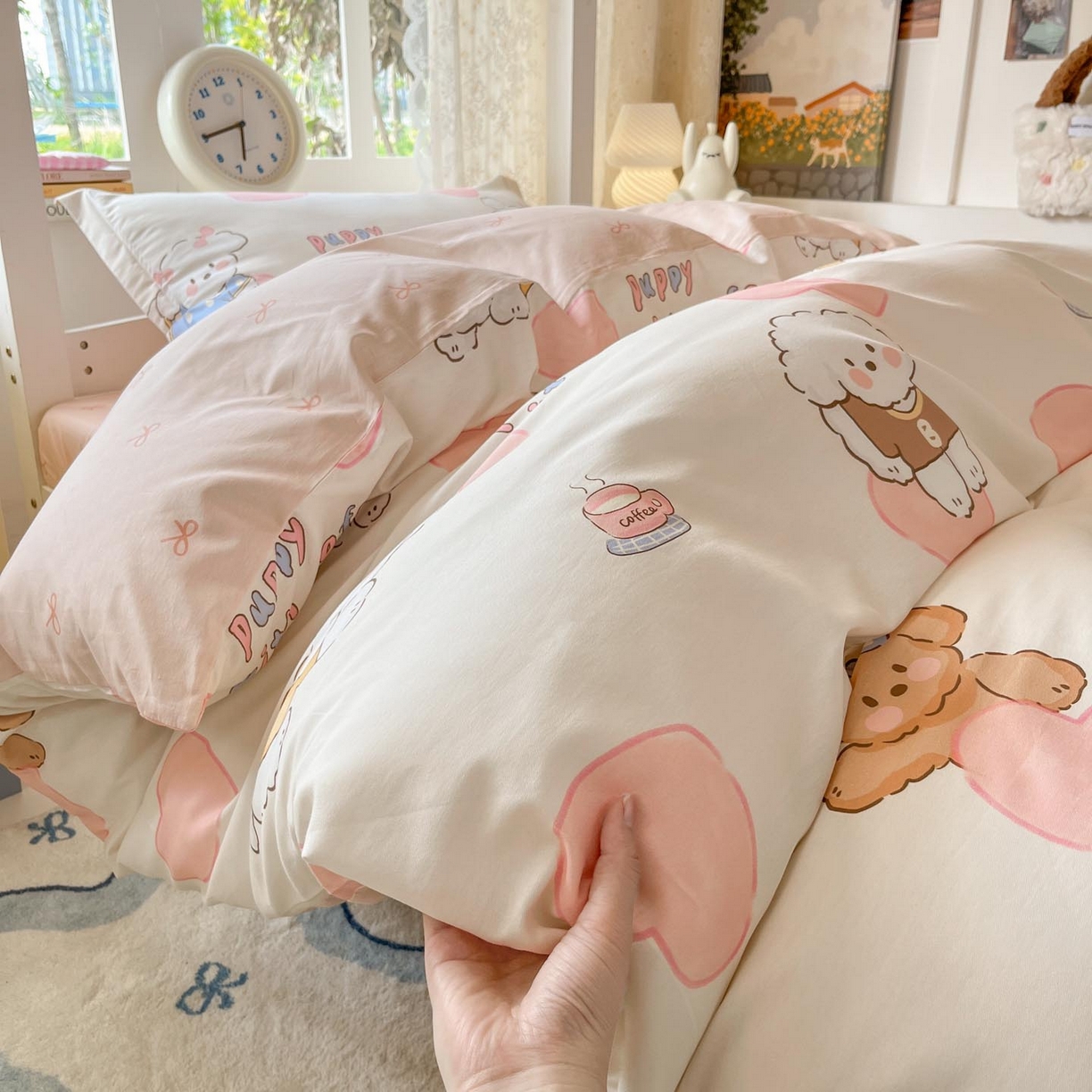 91家纺网 家纺一手货源 找家纺 涵宸家纺 2025新款学生图-全棉印花-甜系三件套四件套 A幸运犬