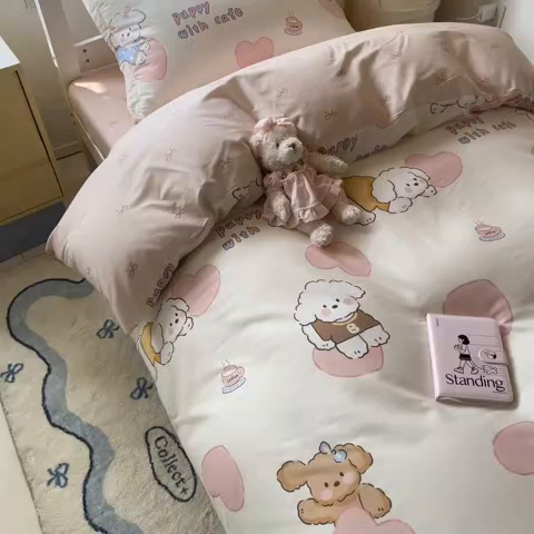 91家纺网 家纺一手货源 找家纺 涵宸家纺 2025新款学生图-全棉印花-甜系三件套四件套 A幸运犬