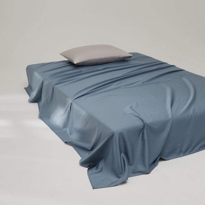 91家纺网 家纺一手货源 找家纺 有点武功 2025新款100S全棉贡缎长绒棉纯色单床单轻奢居家学生宿舍纯棉床单 风暴蓝