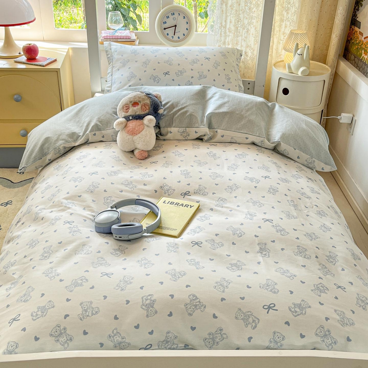 91家纺网 家纺一手货源 找家纺 涵宸家纺 2025新款学生图-全棉印花-甜系三件套四件套 B幸运熊