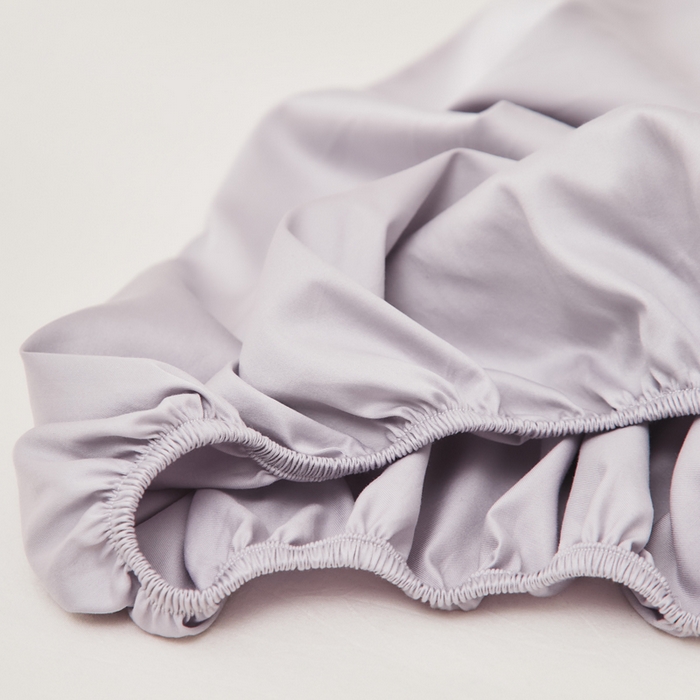91家纺网 家纺一手货源 找家纺 有点武功 2025新款100S全棉贡缎长绒棉纯色单床笠轻奢居家学生宿舍纯棉床笠 白紫色
