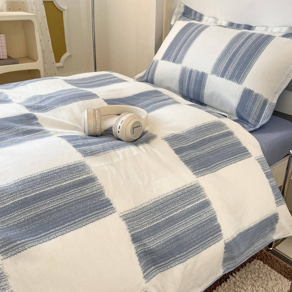 91家纺网 家纺一手货源 找家纺 涵宸家纺 2025新款学生图-全棉印花-甜系三件套四件套 D简西