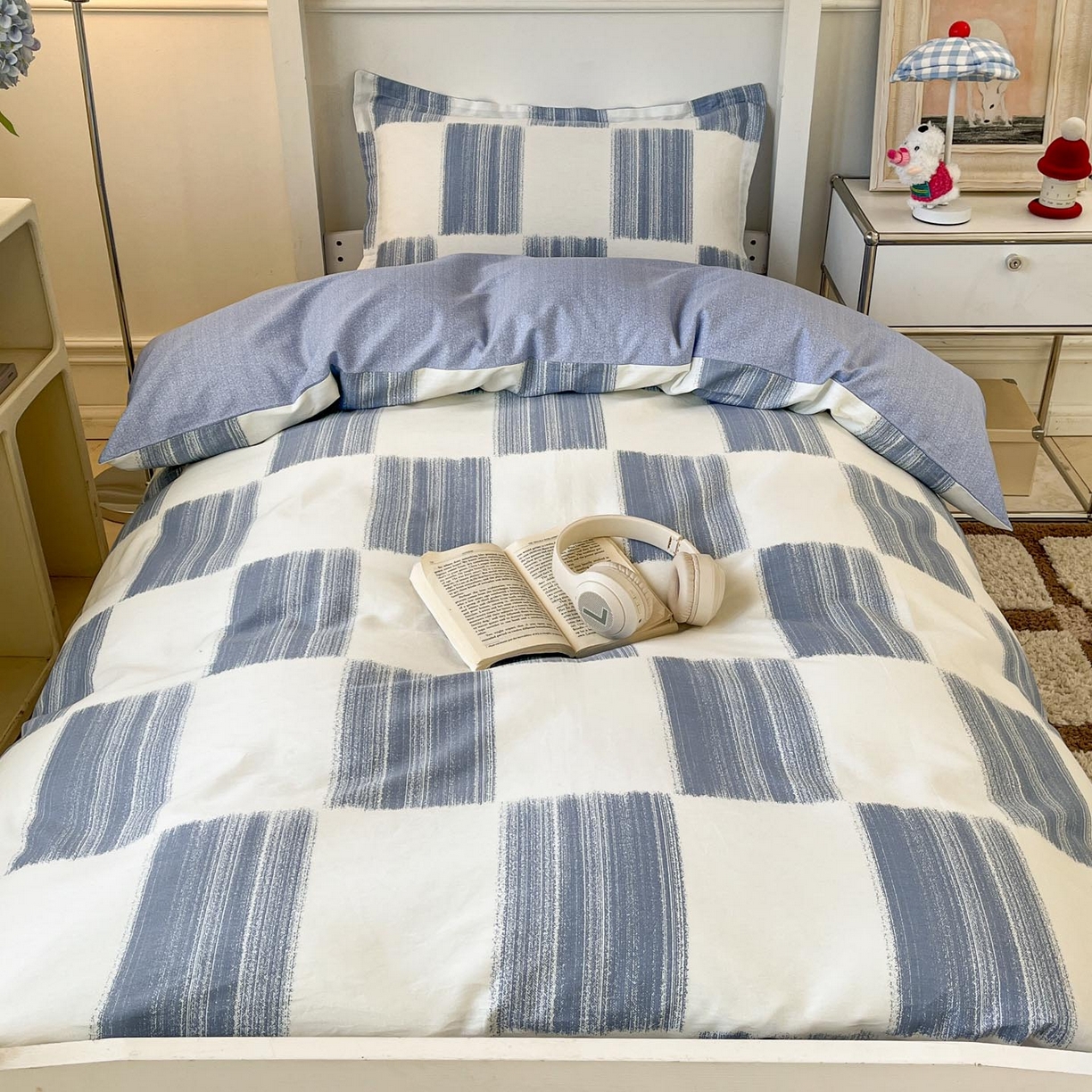 91家纺网 家纺一手货源 找家纺 涵宸家纺 2025新款学生图-全棉印花-甜系三件套四件套 D简西