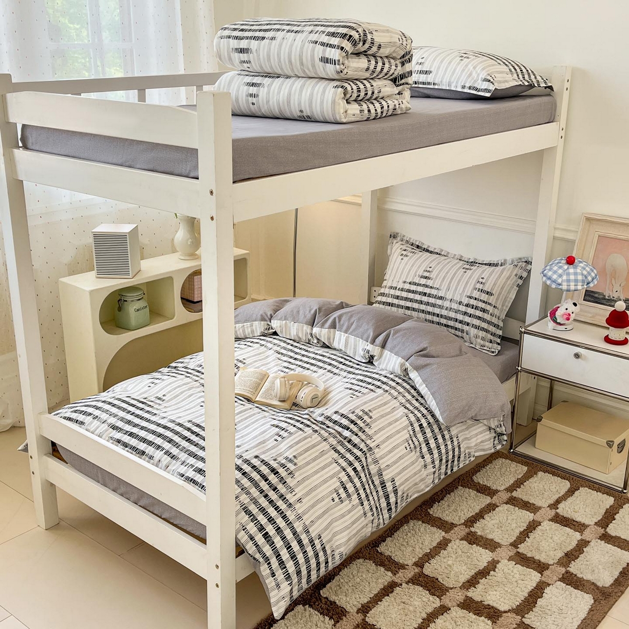 91家纺网 家纺一手货源 找家纺 涵宸家纺 2025新款学生图-全棉印花-甜系三件套四件套 D拉斐尔