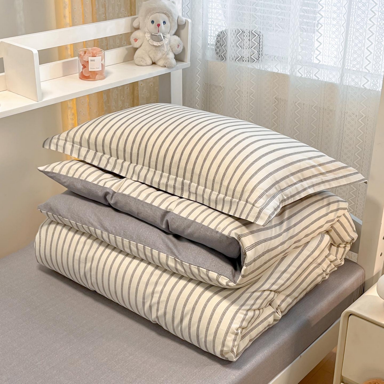 91家纺网 家纺一手货源 找家纺 涵宸家纺 2025新款学生图-全棉印花-甜系三件套四件套 D写书