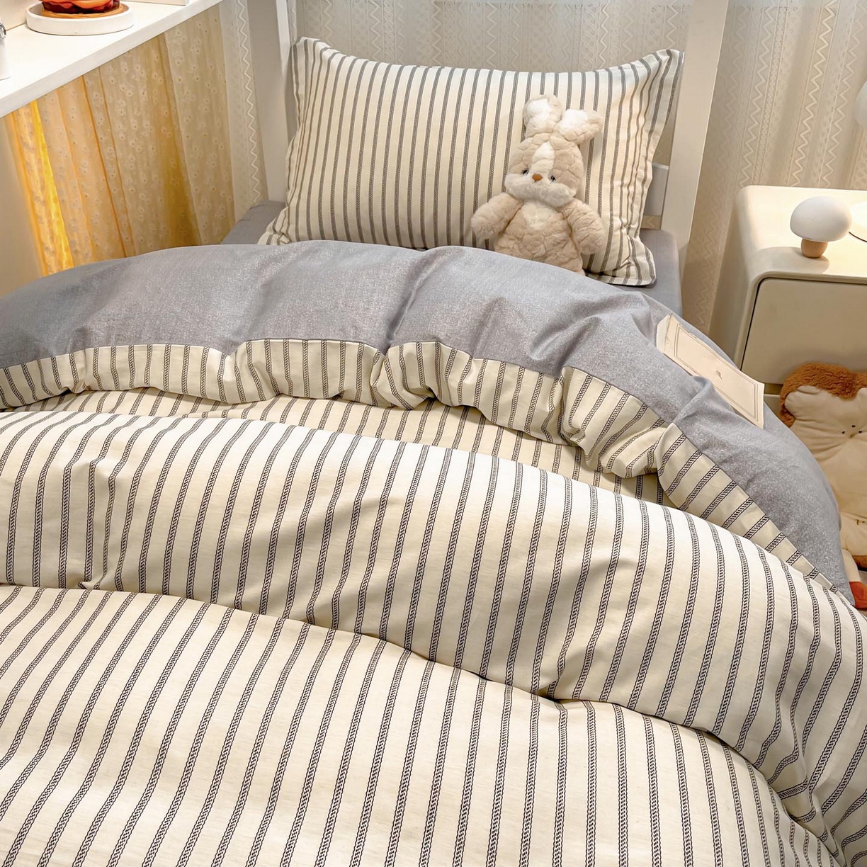 91家纺网 家纺一手货源 找家纺 涵宸家纺 2025新款学生图-全棉印花-甜系三件套四件套 D写书