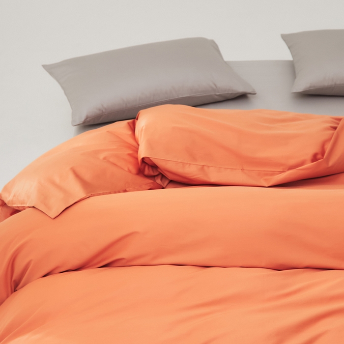 91家纺网 家纺一手货源 找家纺 有点武功 2025新款100S全棉贡缎长绒棉纯色单被套居家学生宿舍简约轻奢纯棉被套 浅桔色