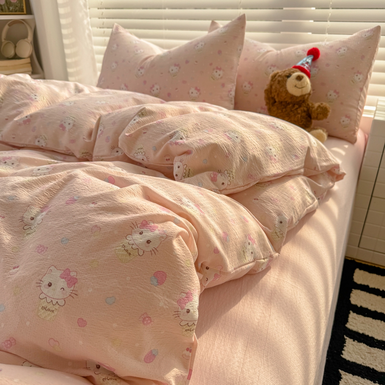 91家纺网 家纺一手货源 找家纺 繁花2025新款学生季第二波木棉水洗棉四件套三件套跑量款 甜筒小猫-粉