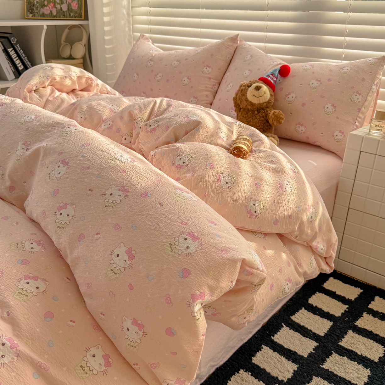 91家纺网 家纺一手货源 找家纺 繁花2025新款学生季第二波木棉水洗棉四件套三件套跑量款 甜筒小猫-粉