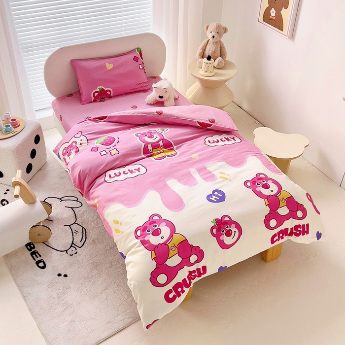 91家纺网 家纺一手货源 找家纺 鱼宝2026新款全棉幼儿园套件--萌趣系列 布袋熊