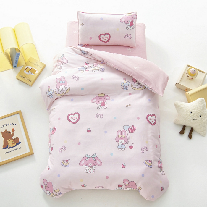 91家纺网 家纺一手货源 找家纺 鱼宝2026新款全棉幼儿园套件--萌趣系列 可乐贝儿