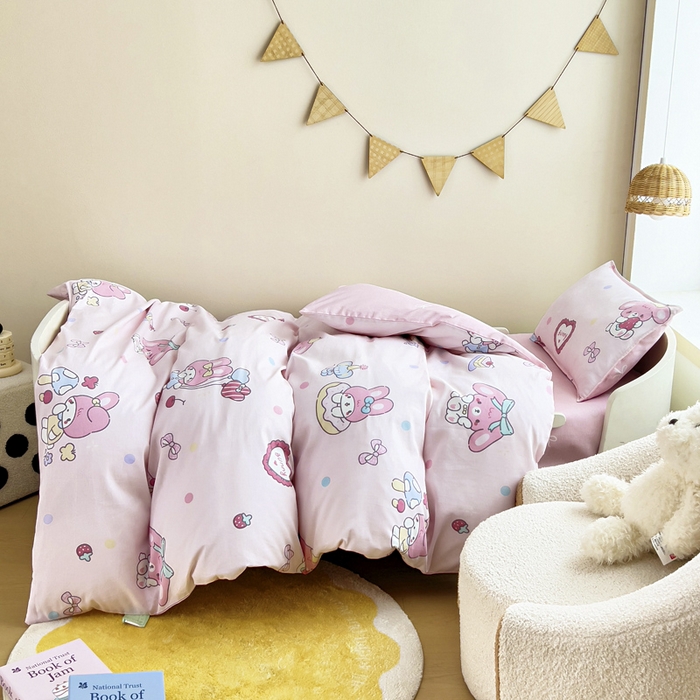 91家纺网 家纺一手货源 找家纺 鱼宝2026新款全棉幼儿园套件--萌趣系列 可乐贝儿