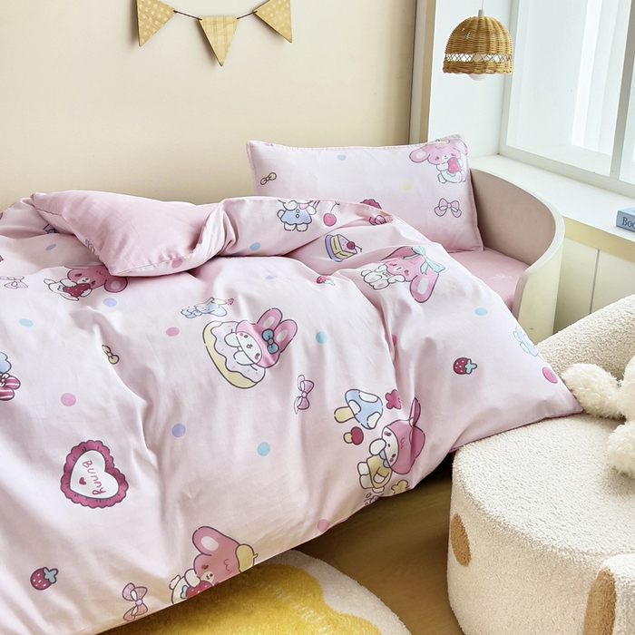 91家纺网 家纺一手货源 找家纺 鱼宝2026新款全棉幼儿园套件--萌趣系列 可乐贝儿