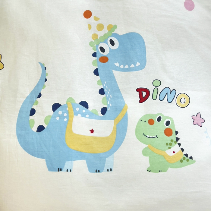 91家纺网 家纺一手货源 找家纺 鱼宝2026新款全棉幼儿园套件--萌趣系列 漫画恐龙