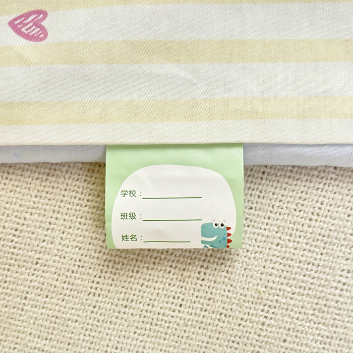 91家纺网 家纺一手货源 找家纺 鱼宝2026新款全棉幼儿园套件--萌趣系列 彩色恐龙