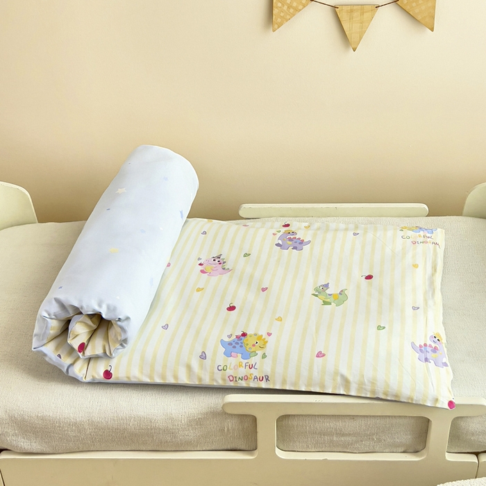 91家纺网 家纺一手货源 找家纺 鱼宝2026新款全棉幼儿园套件--萌趣系列 彩色恐龙