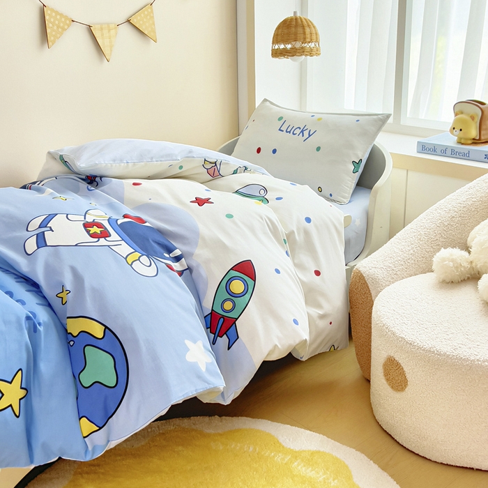 91家纺网 家纺一手货源 找家纺 鱼宝2026新款全棉幼儿园套件--萌趣系列 汽车乐园